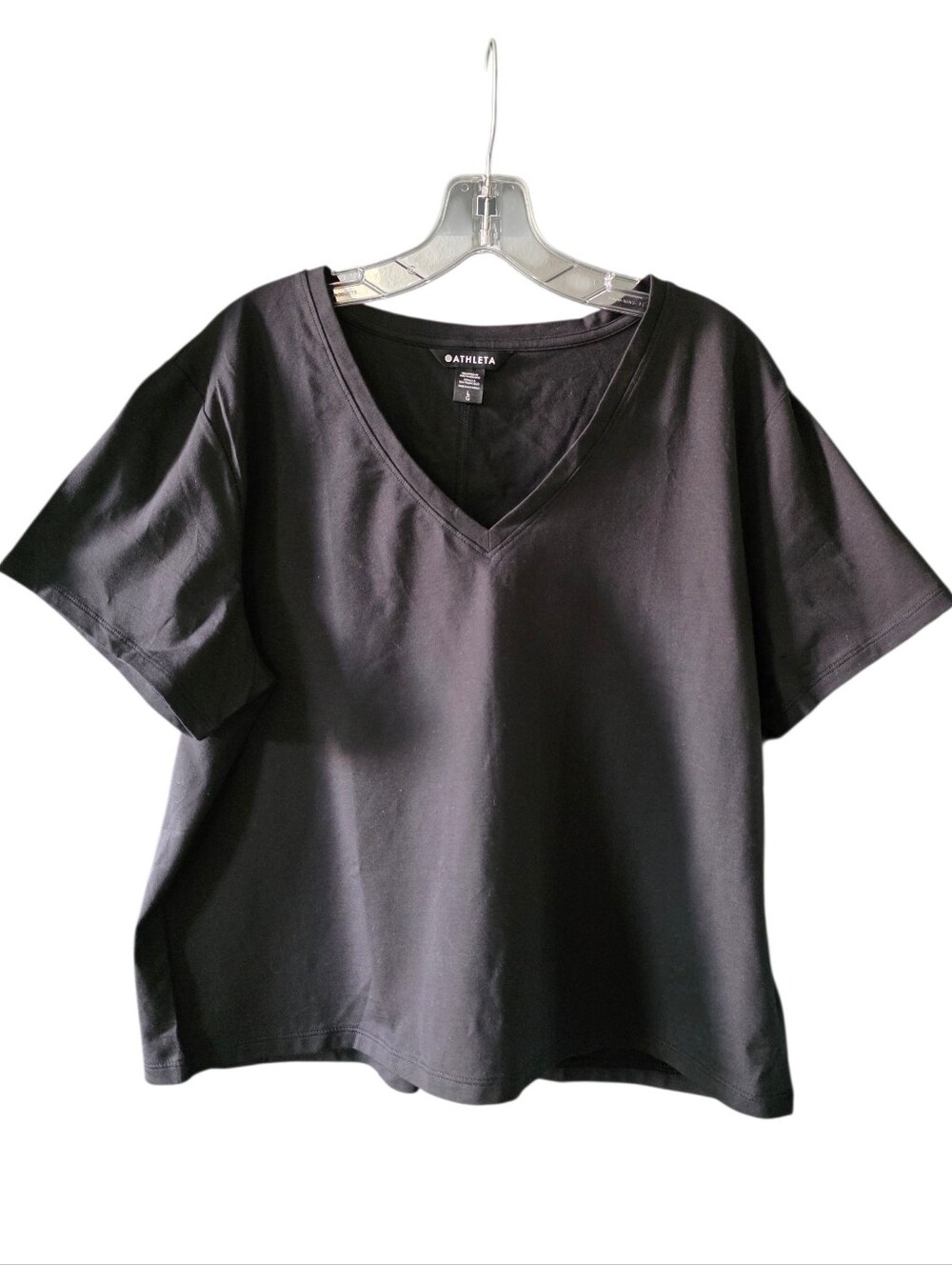 Athleta Black Essential V-Neck Short Sleeve Tee Size Large
